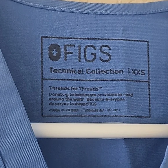 Figs xxs light blue scrub top - Picture 3 of 4